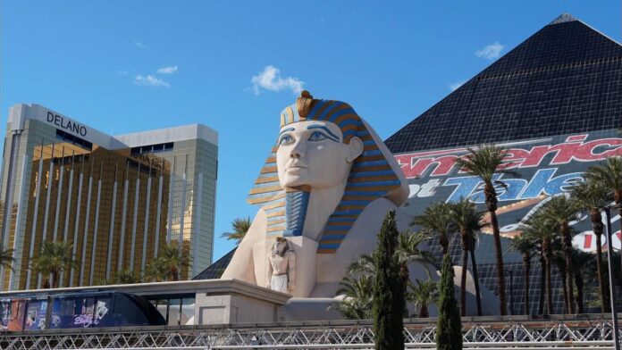 las vegas hotel shaped like a pyramid nyt